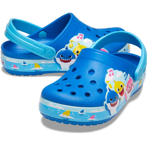 21 Crocs FunLab Baby Shark Band Clog K